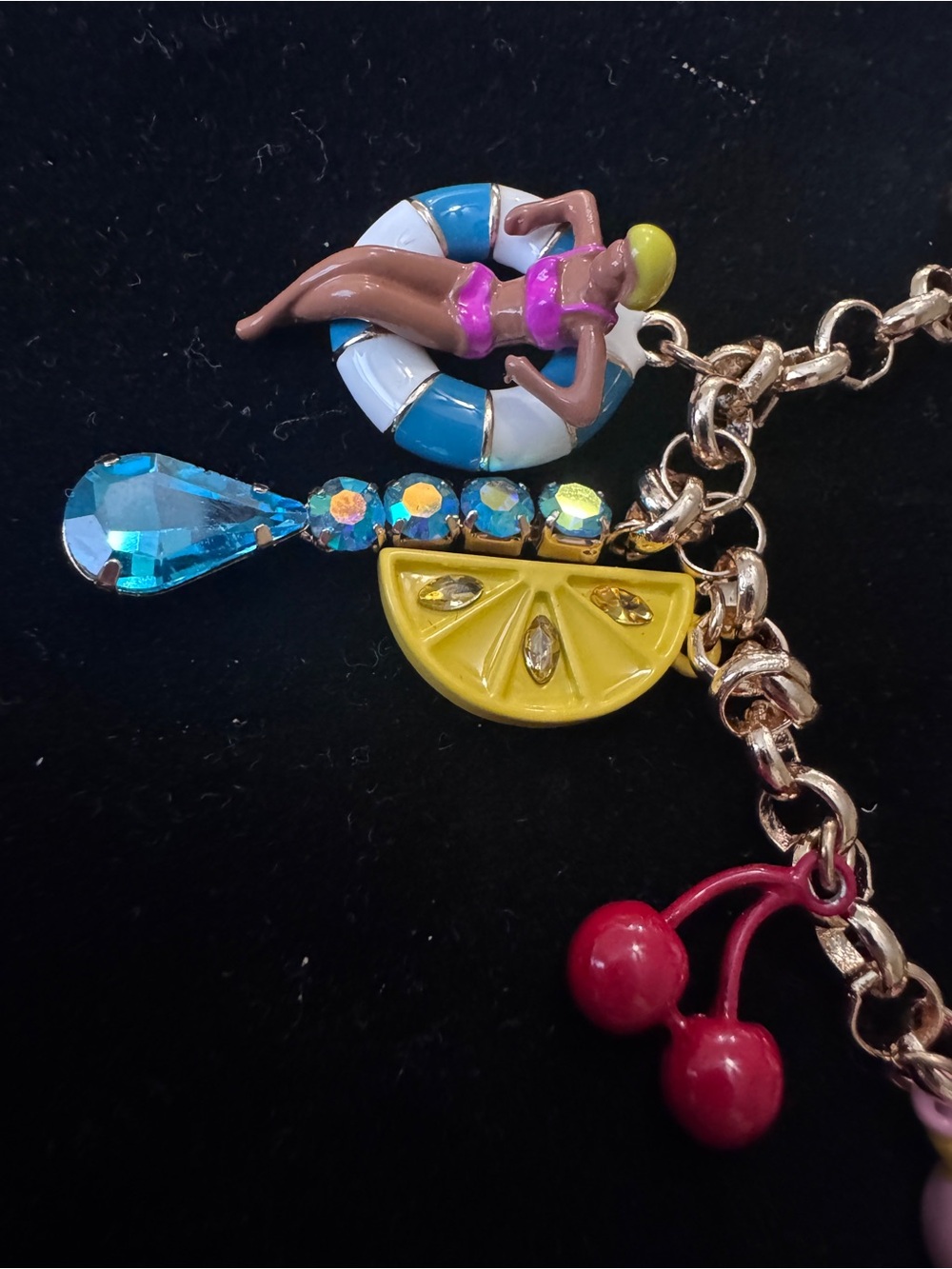 Women Betsey Johnson playful whimsical sparkly summer pool party charms bracelet - Picture 6 of 7